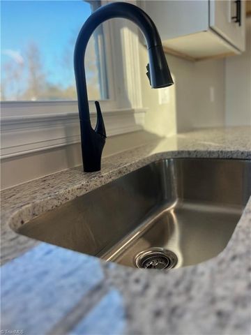 512 Dale Street, Archdale, NC 27263