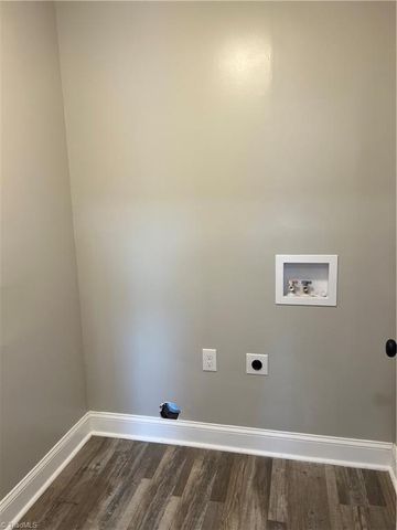 512 Dale Street, Archdale, NC 27263