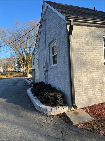 512 Dale Street, Archdale, NC 27263