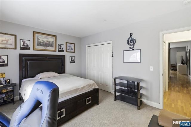 214 The Promenade 214, Edgewater, NJ 07020