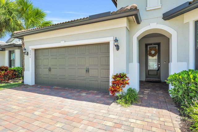 8294 CATRIA Lane, Lake Worth, FL 33467