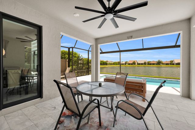 8294 CATRIA Lane, Lake Worth, FL 33467