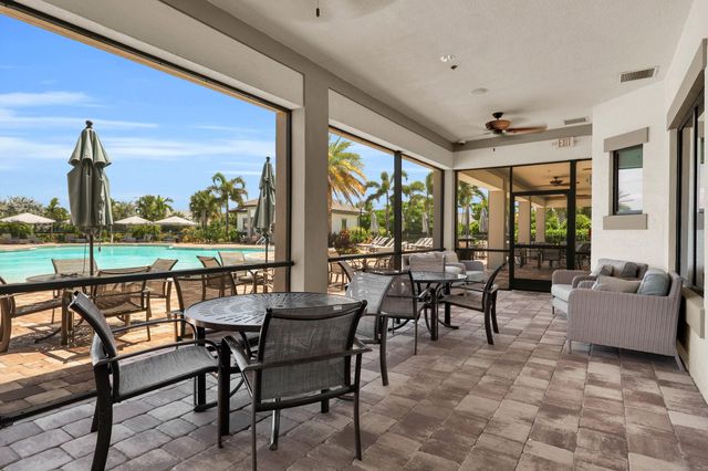 8294 CATRIA Lane, Lake Worth, FL 33467