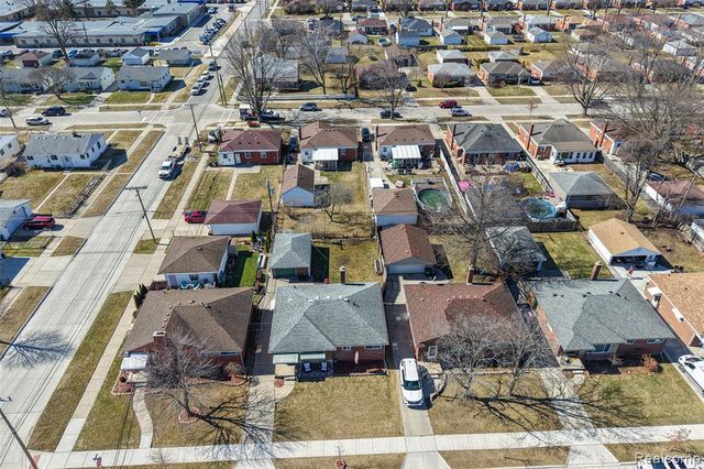 25907 Harmon Street, Saint Clair Shores, MI 48081