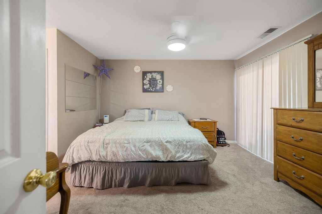 Image 21 of property listing at 517 Tucker Avenue, Sanger, CA 93657