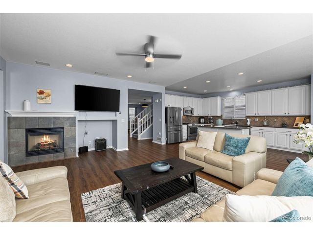 214 N Flat Rock St, Aurora, CO 80018