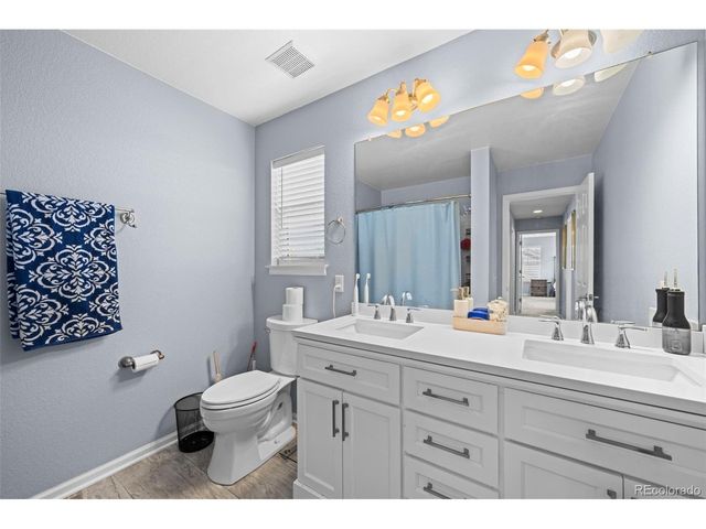 214 N Flat Rock St, Aurora, CO 80018