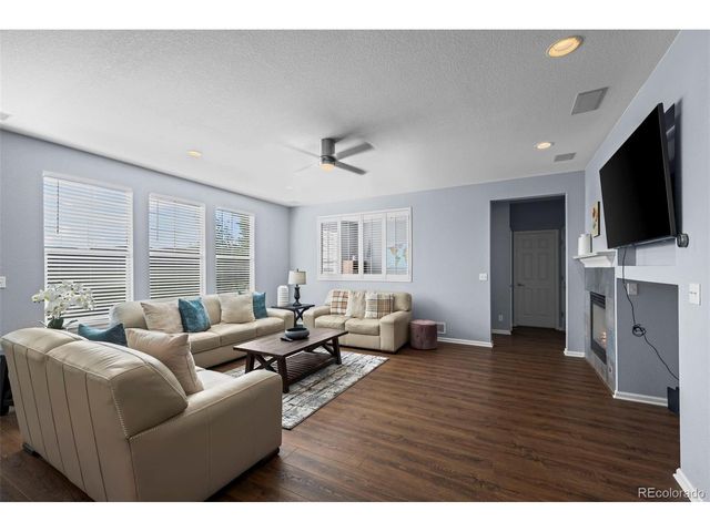214 N Flat Rock St, Aurora, CO 80018