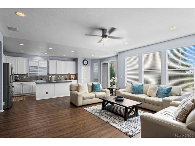 214 N Flat Rock St, Aurora, CO 80018