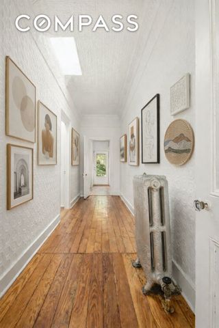 28 College Place, New York City, NY 11201