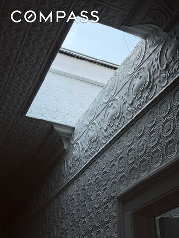 28 College Place, New York City, NY 11201