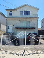 92 E Bigelow St, Newark City, NJ 07114