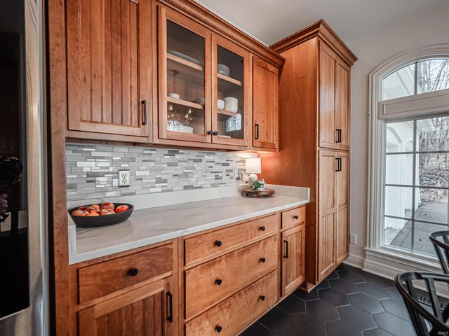 960 Timberland Lane, Evansville, IN 47710