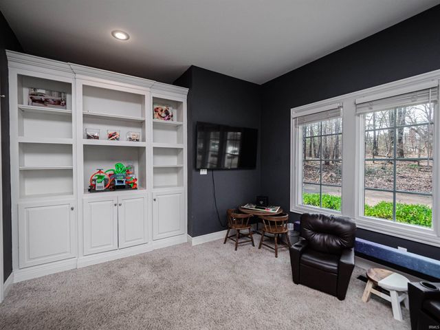 960 Timberland Lane, Evansville, IN 47710