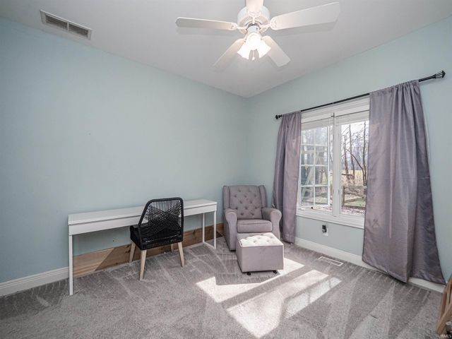 960 Timberland Lane, Evansville, IN 47710