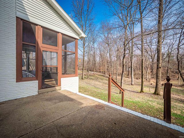 960 Timberland Lane, Evansville, IN 47710