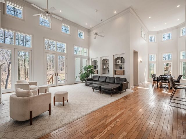 960 Timberland Lane, Evansville, IN 47710