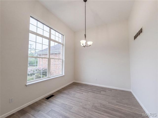 16802 Enderbush Lane, Eureka, MO 63025