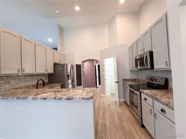 16802 Enderbush Lane, Eureka, MO 63025
