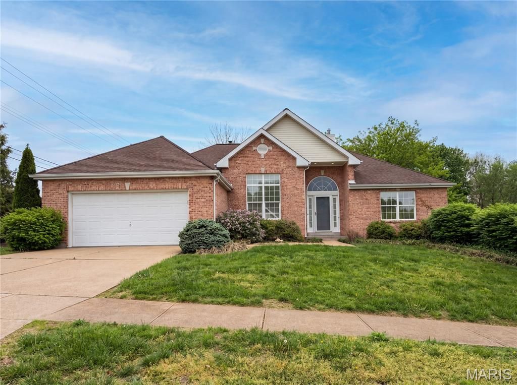 16802 Enderbush Lane, Eureka, MO 63025