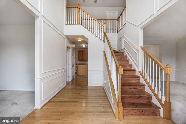 6 TWISTING LN, Sicklerville, NJ 08081