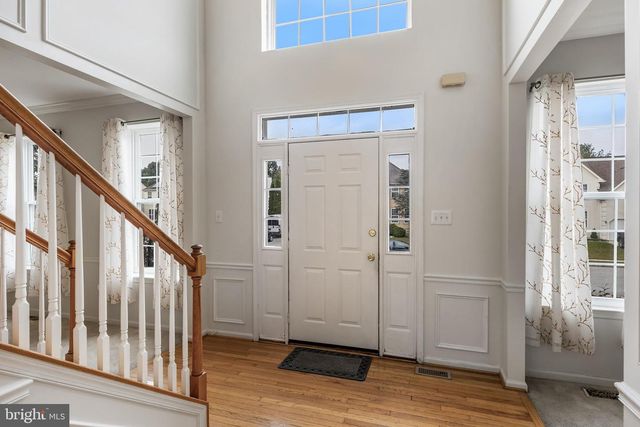 6 TWISTING LN, Sicklerville, NJ 08081