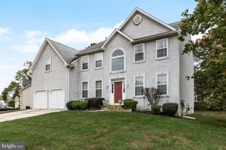 6 TWISTING LN, Sicklerville, NJ 08081