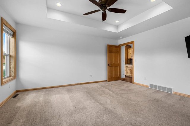 3515 MAYAPPLE DRIVE, Green Bay, WI 54311
