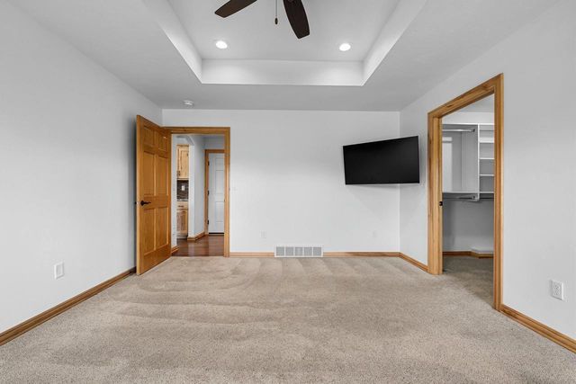3515 MAYAPPLE DRIVE, Green Bay, WI 54311