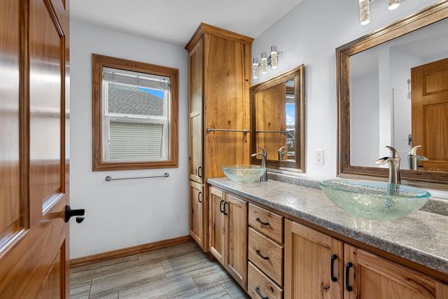 3515 MAYAPPLE DRIVE, Green Bay, WI 54311