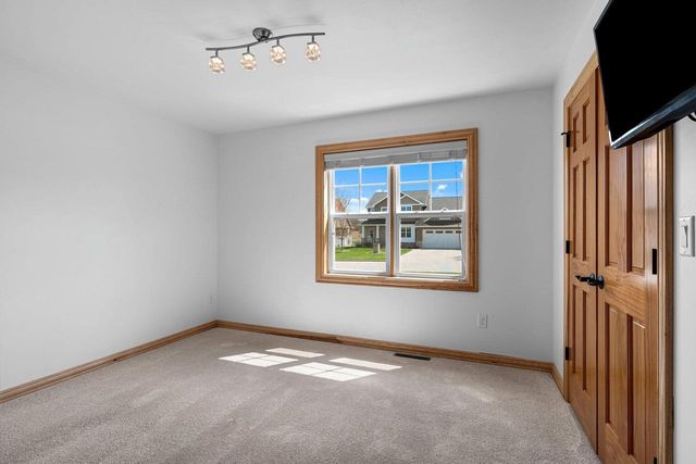 3515 MAYAPPLE DRIVE, Green Bay, WI 54311