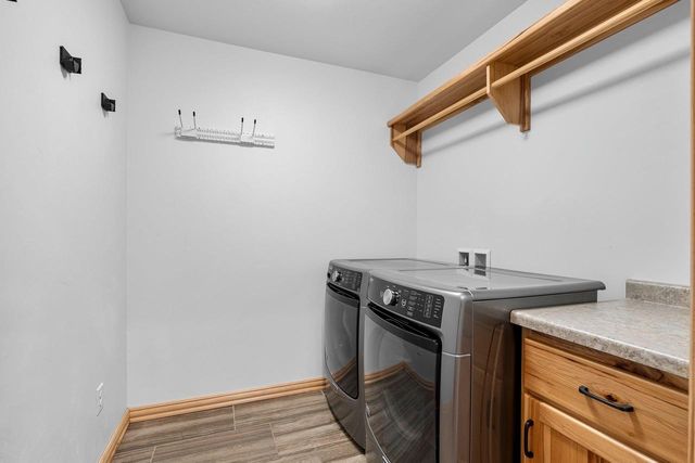 3515 MAYAPPLE DRIVE, Green Bay, WI 54311
