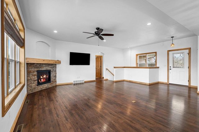3515 MAYAPPLE DRIVE, Green Bay, WI 54311