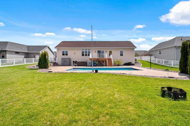 3515 MAYAPPLE DRIVE, Green Bay, WI 54311