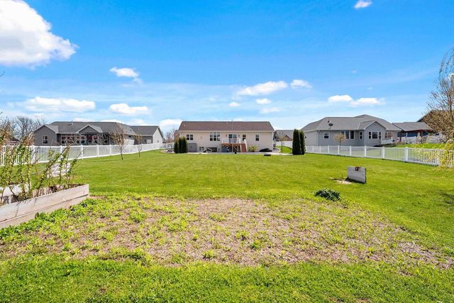 3515 MAYAPPLE DRIVE, Green Bay, WI 54311