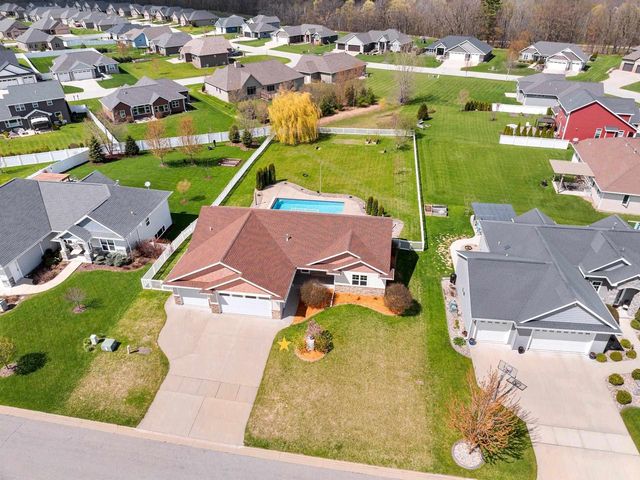 3515 MAYAPPLE DRIVE, Green Bay, WI 54311