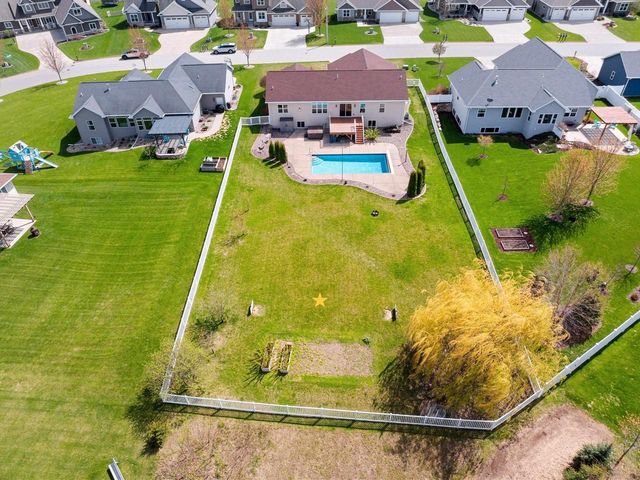 3515 MAYAPPLE DRIVE, Green Bay, WI 54311