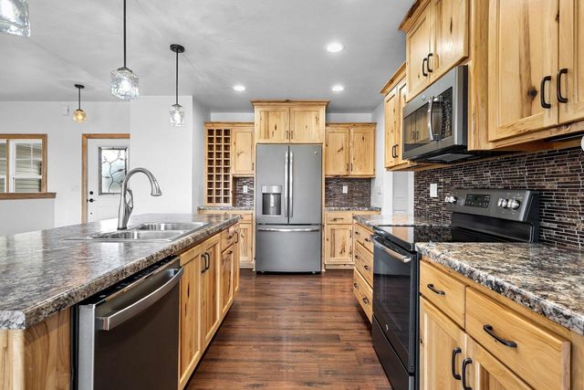 3515 MAYAPPLE DRIVE, Green Bay, WI 54311