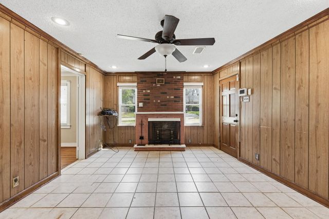 2799 UNION AVE, Memphis, TN 38111