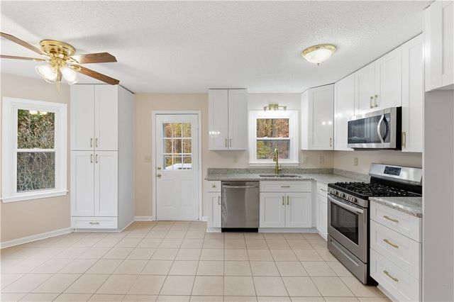 103 Amber Court, Dallas, GA 30132