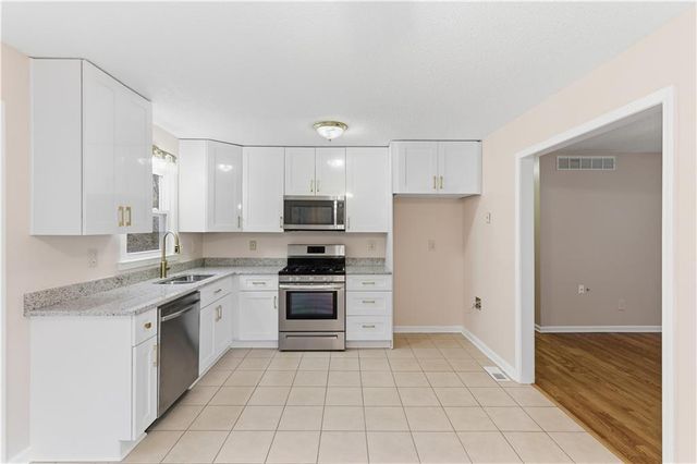 103 Amber Court, Dallas, GA 30132