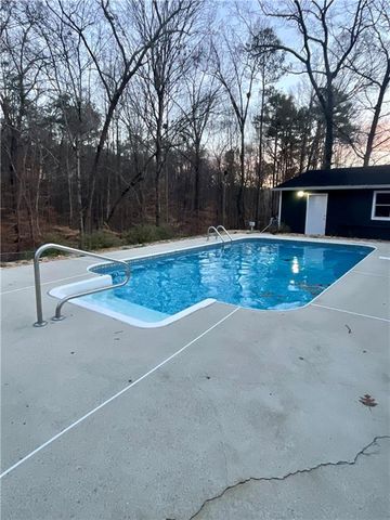 103 Amber Court, Dallas, GA 30132