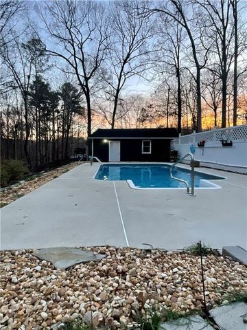 103 Amber Court, Dallas, GA 30132