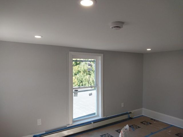 27 Maplewood St 2, Malden, MA 02148