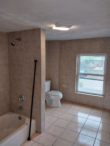 27 Maplewood St 2, Malden, MA 02148