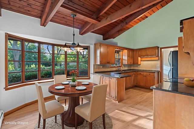 N55W15827 Lavender Lilac LANE, Menomonee Falls, WI 53051