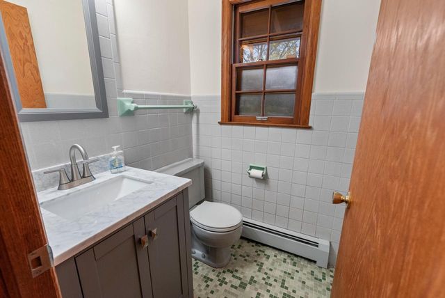 N55W15827 Lavender Lilac LANE, Menomonee Falls, WI 53051