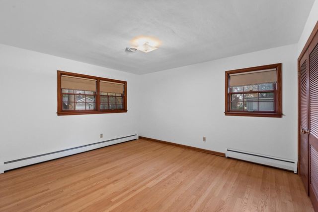 N55W15827 Lavender Lilac LANE, Menomonee Falls, WI 53051