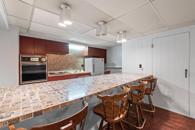 N55W15827 Lavender Lilac LANE, Menomonee Falls, WI 53051