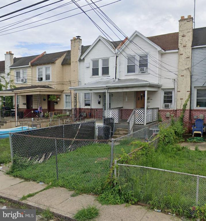 7066 CLOVER LN, Upper Darby, PA 19082